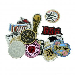 Sticker Bordado Autoahdesivo